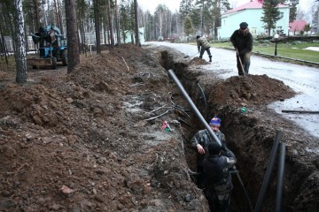 Прокладка горизонтального грунтового теплообменника для геотермального отопления «Экоклимат», на базе отдыха «Артлайф-Заимка» в селе Бихтулино.